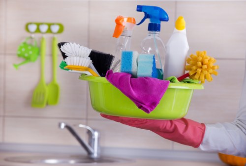 One off cleaning service for kitchens and living spaces in Canary Wharf
